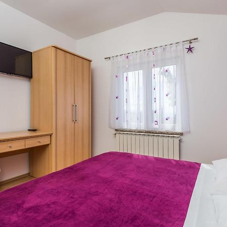 2 Bedroom Beautiful Apartment In Rukavac Rukavac  Eksteriør billede
