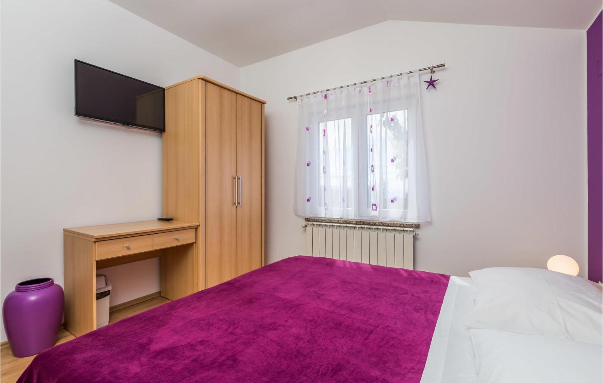 2 Bedroom Beautiful Apartment In Rukavac Rukavac  Eksteriør billede